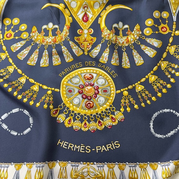 Hermes Silk Scarf ‘Parures des Sables’( Ornaments of the Sands’ design, with box - Picture 3 of 8